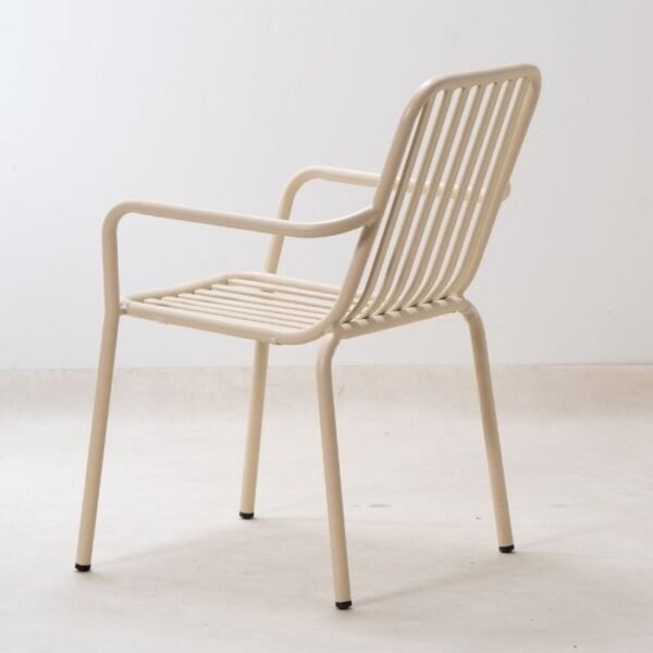 ⁦כסא אלומיניום בז'⁩ – תמונה ⁦2⁩