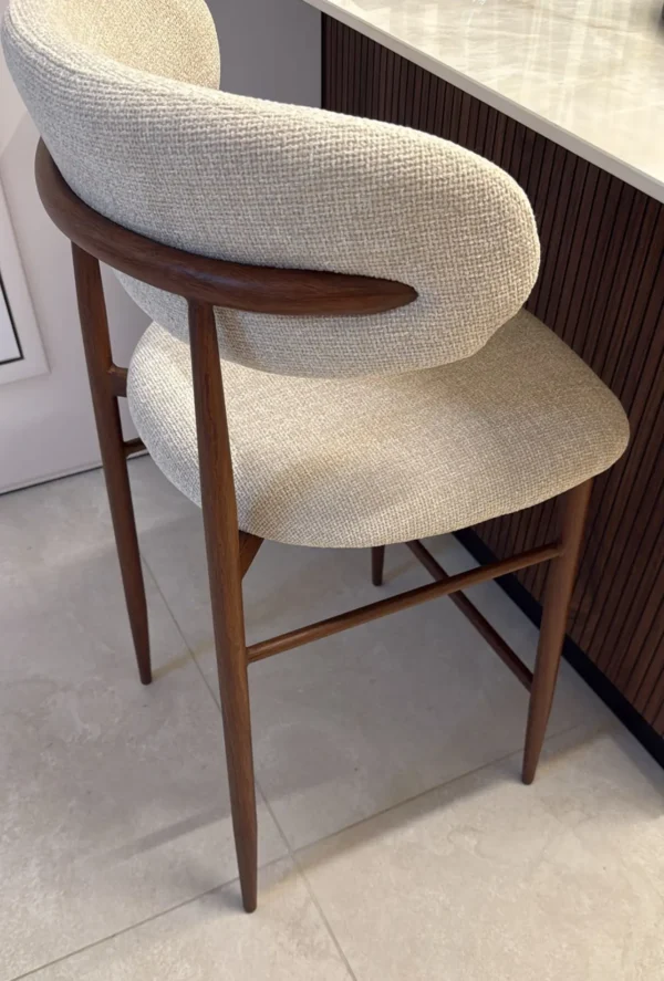 ⁦כסא בר סיאטל בז'⁩ – תמונה ⁦2⁩