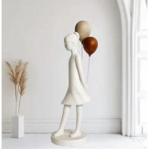 פסל ליידי לונה