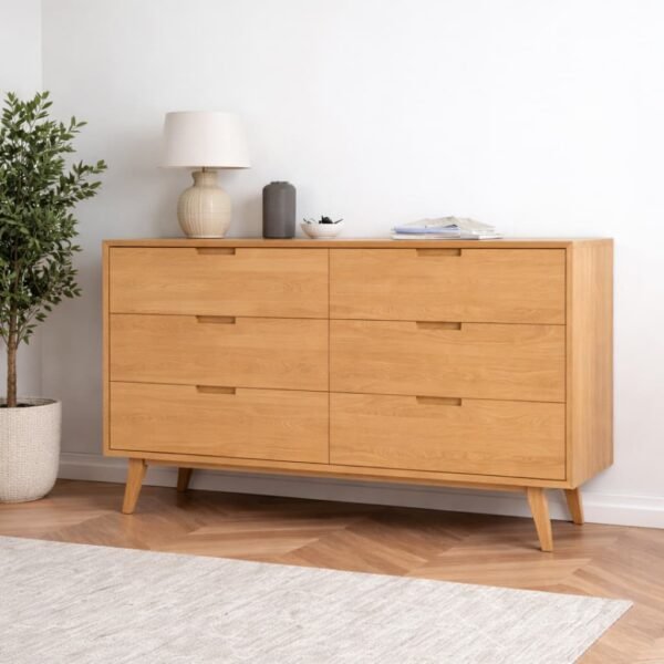 קומודה עץ אלונה קומודה עץ אלונה – תמונה 1